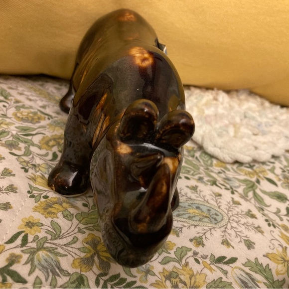 Rhino Lover? Treacle Glaze Rhinoceros Yellow Ceramic Figurine Hand Crafted - Picture 5 of 8